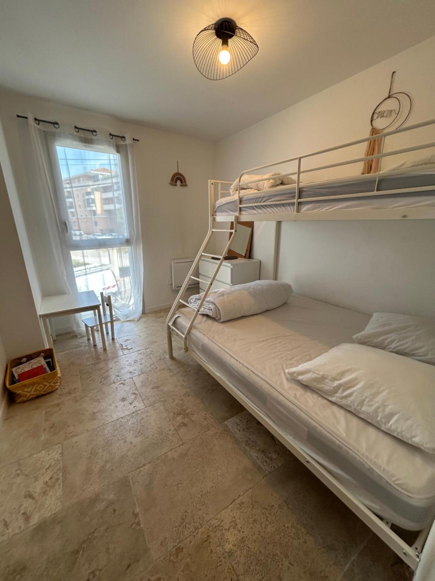 Appartement T3 Dans Maison Neuve 7 Couchages Ла Сен-сюр-Мер Екстериор снимка